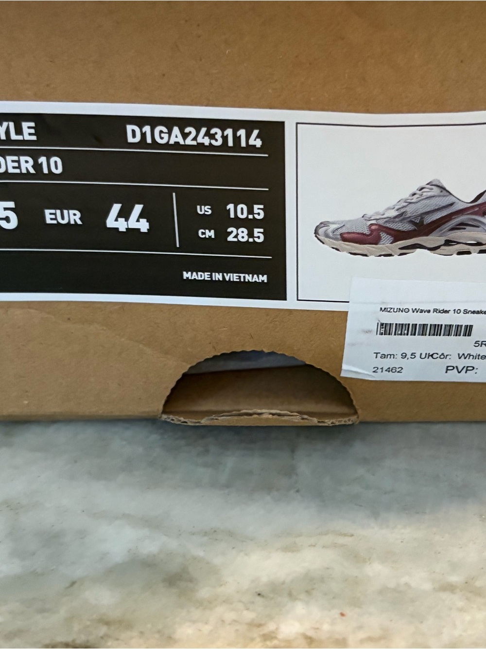 Mizuno Wave Rider 10 Men’s Running Shoes - White & Burgundy - Picture 4 of 5